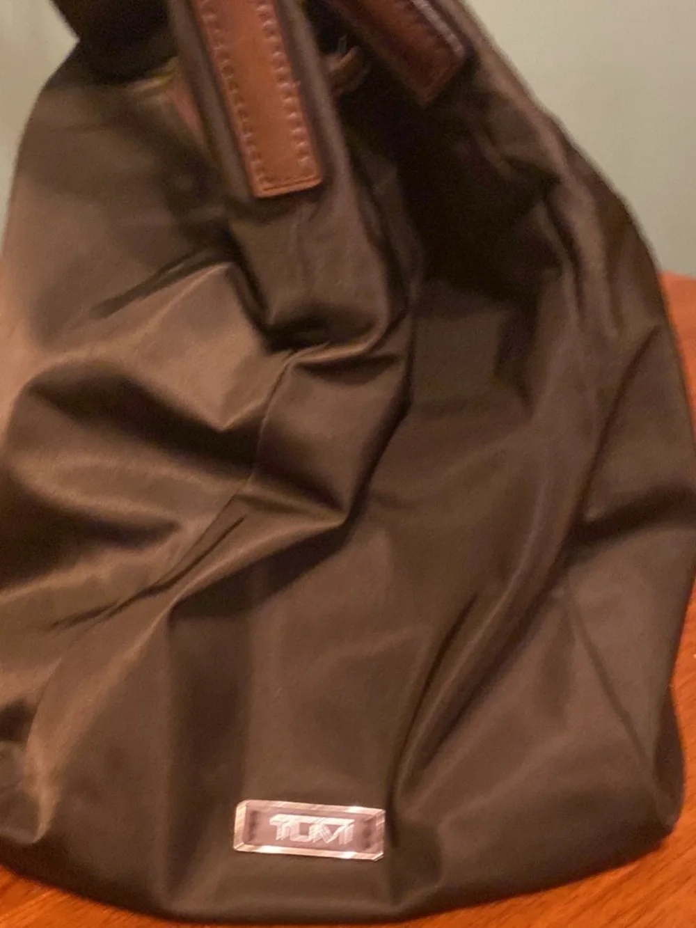 Tumi spacious shoulder